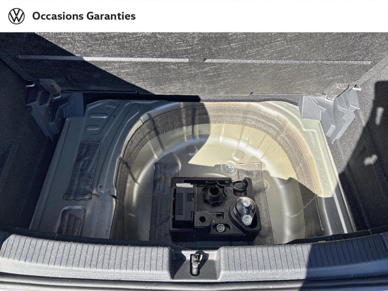 Voitures occasions VOLKSWAGEN T-CROSS R-Line Clermont-Ferrand