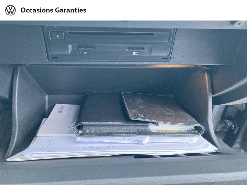 Voitures occasions VOLKSWAGEN T-ROC Lounge Business Clermont-Ferrand