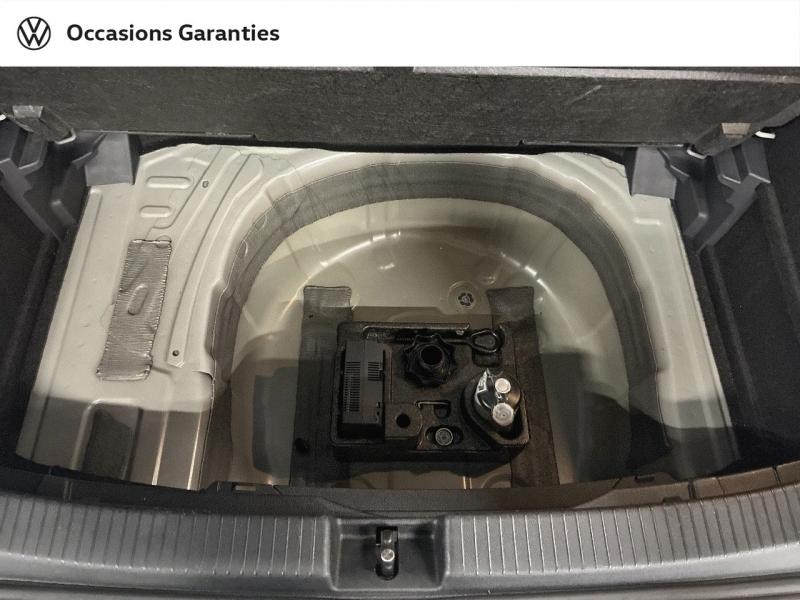 Voitures occasions VOLKSWAGEN T-CROSS R-Line Clermont-Ferrand