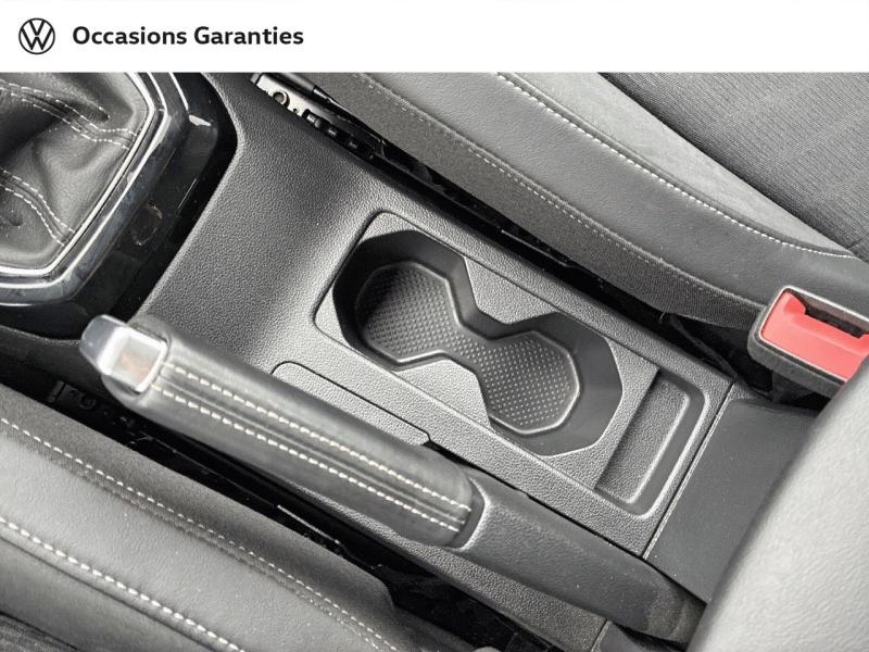 Voitures occasions VOLKSWAGEN T-CROSS R-Line Clermont-Ferrand
