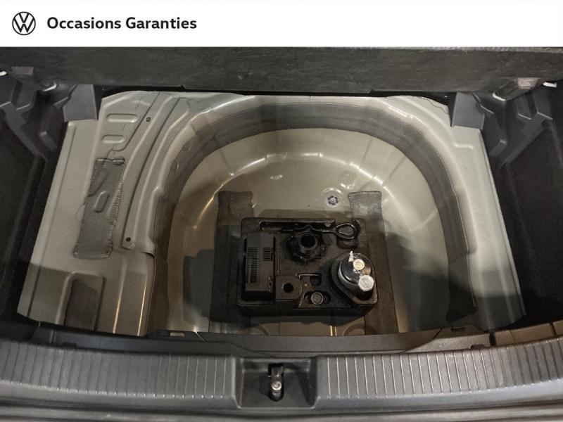 Voitures occasions VOLKSWAGEN T-CROSS R-Line Clermont-Ferrand
