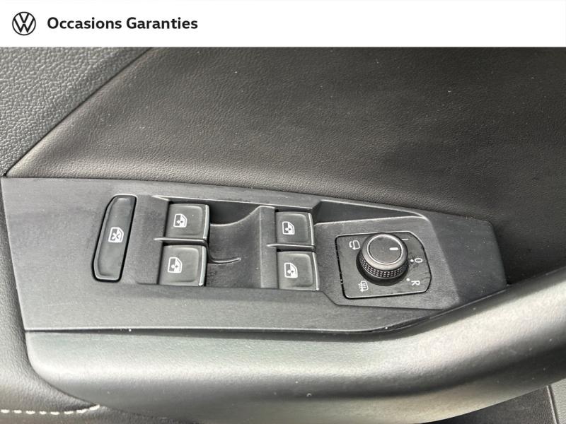 Voitures occasions VOLKSWAGEN T-CROSS R-Line Clermont-Ferrand