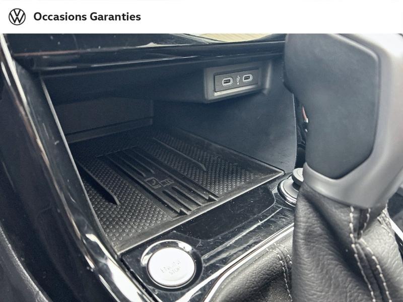 Voitures occasions VOLKSWAGEN T-CROSS R-Line Clermont-Ferrand