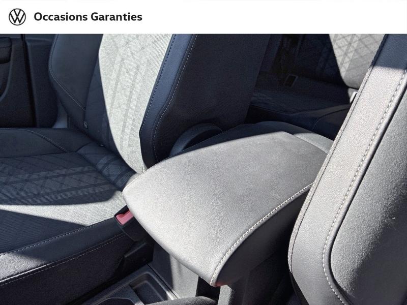 Voitures occasions VOLKSWAGEN T-CROSS R-Line Clermont-Ferrand