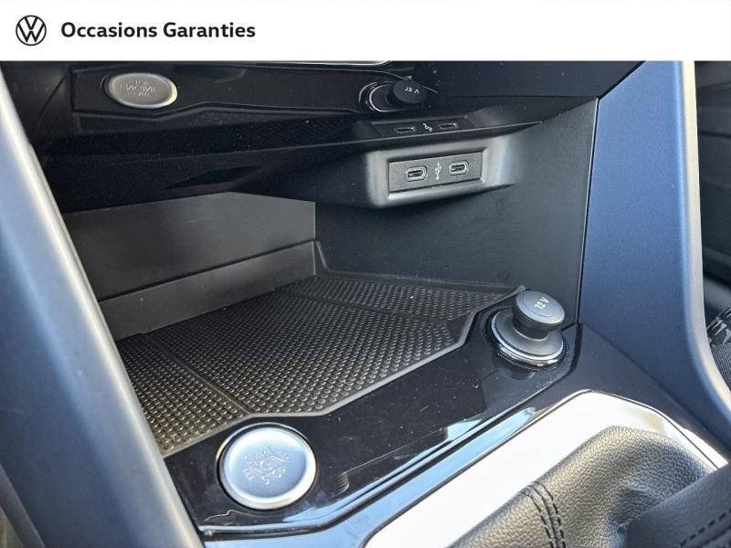 Voitures occasions VOLKSWAGEN T-ROC Lounge Clermont-Ferrand
