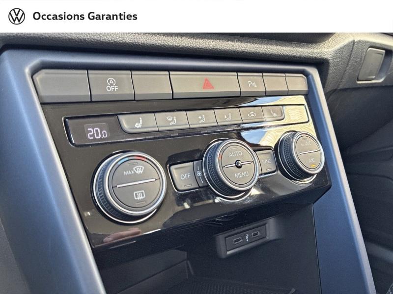 Voitures occasions VOLKSWAGEN T-ROC Lounge Clermont-Ferrand