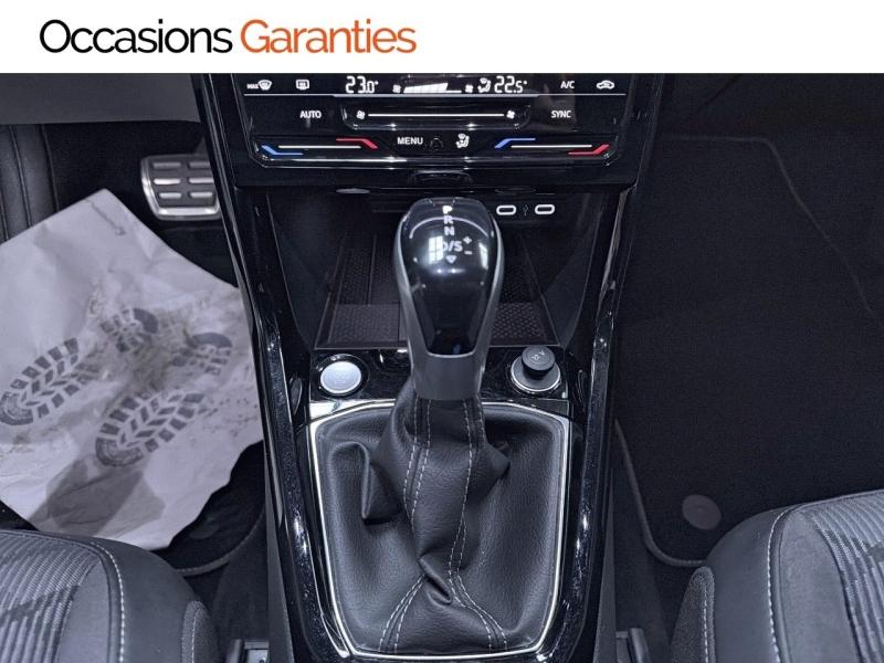 Voitures occasions VOLKSWAGEN T-CROSS R-Line Clermont-Ferrand