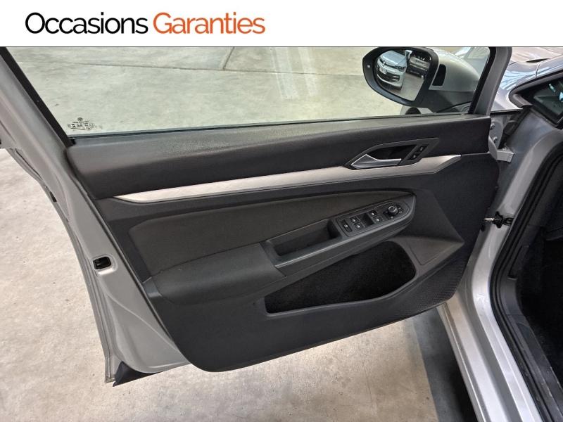 Voitures occasions VOLKSWAGEN GOLF Life Business Clermont-Ferrand