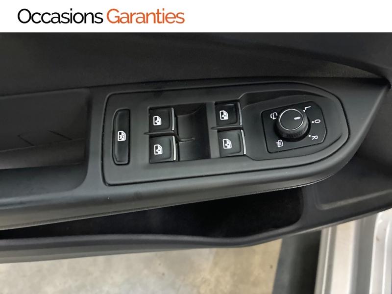 Voitures occasions VOLKSWAGEN GOLF Life Business Clermont-Ferrand