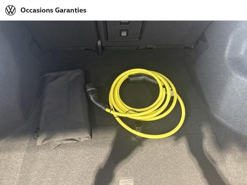 Voitures occasions VOLKSWAGEN ID.4 Base Clermont-Ferrand