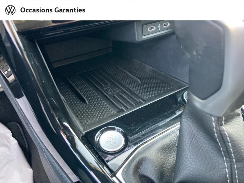 Voitures occasions VOLKSWAGEN T-CROSS R-Line Edition Clermont-Ferrand