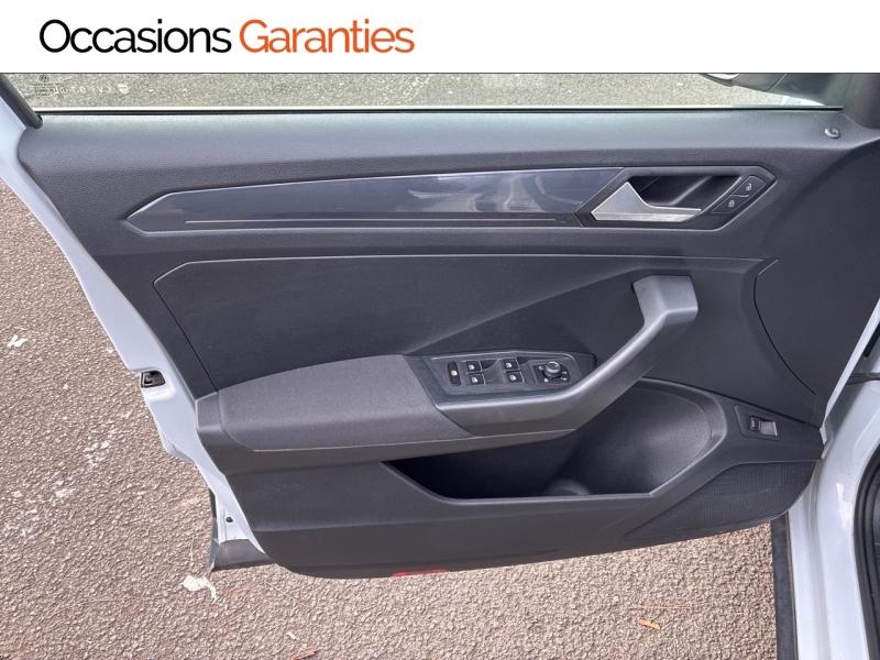 Voitures occasions VOLKSWAGEN T-ROC Carat Clermont-Ferrand