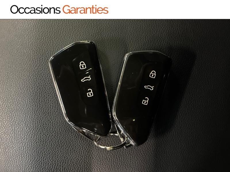 Voitures occasions VOLKSWAGEN GOLF R-Line Clermont-Ferrand