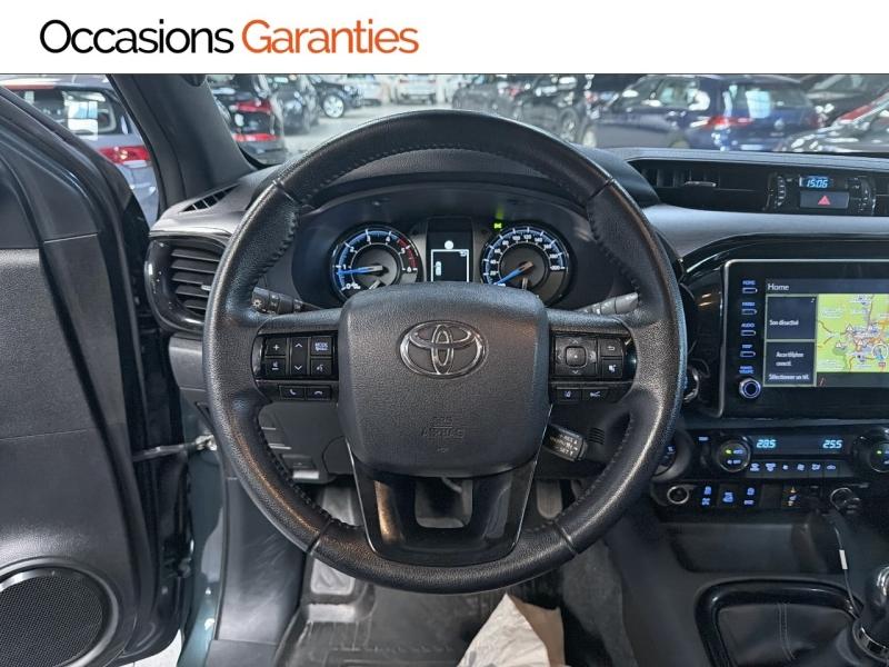 Voitures occasions TOYOTA Hilux Invincible Clermont-Ferrand