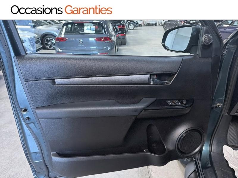 Voitures occasions TOYOTA Hilux Invincible Clermont-Ferrand