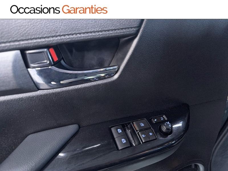 Voitures occasions TOYOTA Hilux Invincible Clermont-Ferrand