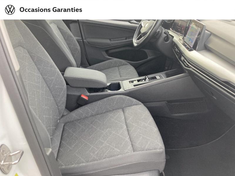 Voitures occasions VOLKSWAGEN GOLF Life Business 1st Clermont-Ferrand