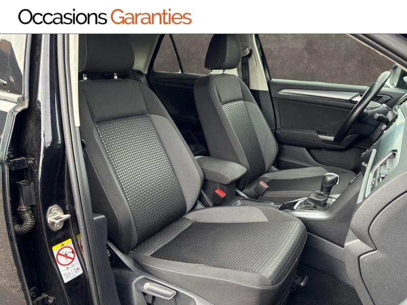 Voitures occasions VOLKSWAGEN T-ROC Active Clermont-Ferrand