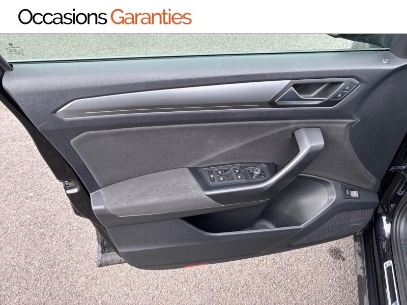 Voitures occasions VOLKSWAGEN T-ROC Active Clermont-Ferrand