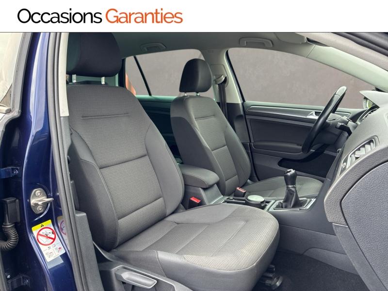 Voitures occasions VOLKSWAGEN GOLF Confortline Clermont-Ferrand