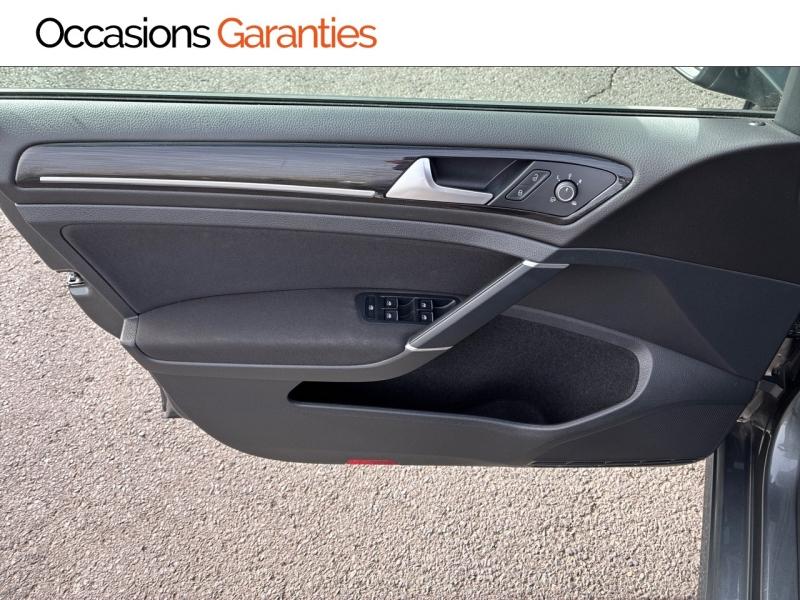 Voitures occasions VOLKSWAGEN GOLF Carat Clermont-Ferrand
