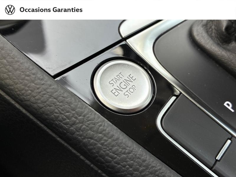 Voitures occasions VOLKSWAGEN GOLF Carat Clermont-Ferrand