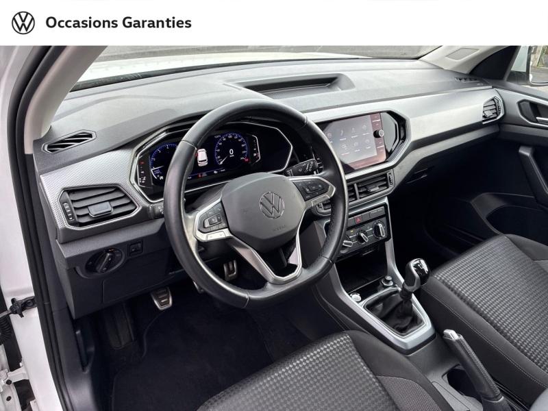 Voitures occasions VOLKSWAGEN T-CROSS Active Clermont-Ferrand