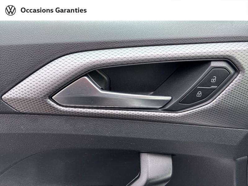 Voitures occasions VOLKSWAGEN T-CROSS Active Clermont-Ferrand
