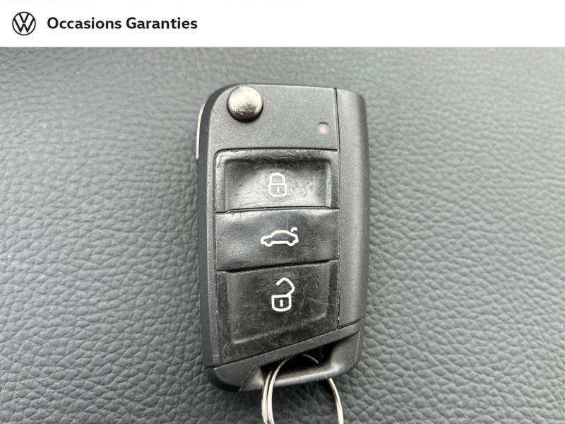 Voitures occasions VOLKSWAGEN T-CROSS Active Clermont-Ferrand