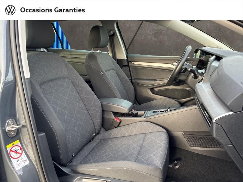 Voitures occasions VOLKSWAGEN GOLF Life Plus Clermont-Ferrand