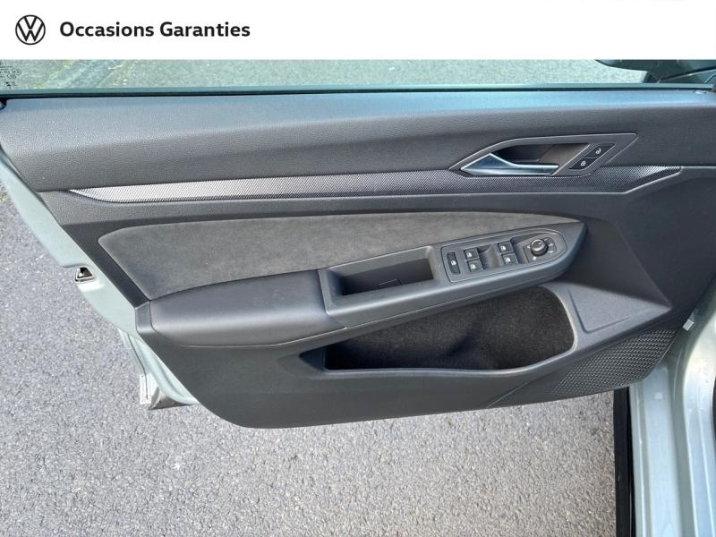 Voitures occasions VOLKSWAGEN GOLF R-Line Clermont-Ferrand