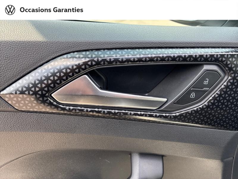 Voitures occasions VOLKSWAGEN T-CROSS R-Line Tech Clermont-Ferrand