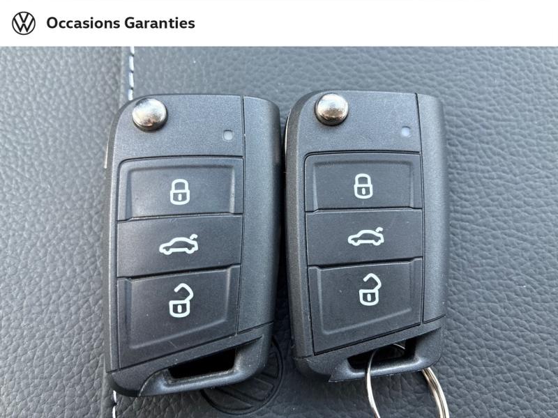 Voitures occasions VOLKSWAGEN T-CROSS R-Line Tech Clermont-Ferrand