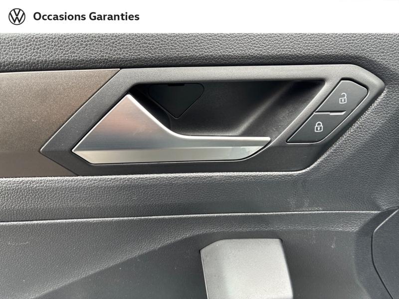 Voitures occasions VOLKSWAGEN T-ROC Lounge Clermont-Ferrand