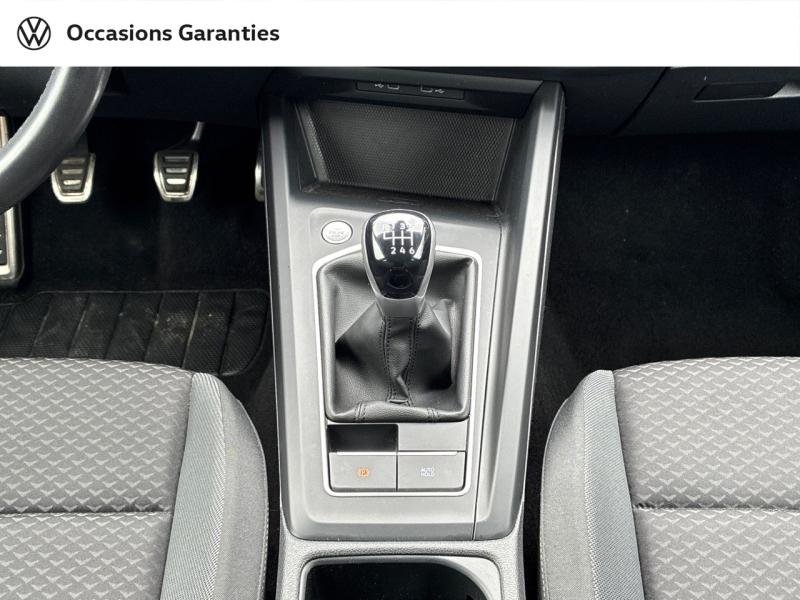 Voitures occasions VOLKSWAGEN GOLF Active Clermont-Ferrand