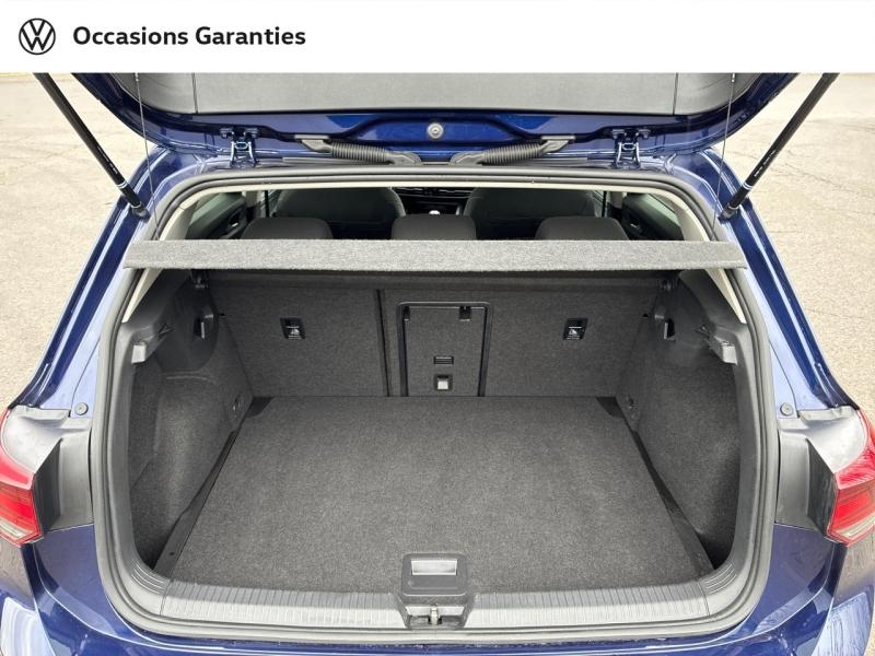 Voitures occasions VOLKSWAGEN GOLF Active Clermont-Ferrand
