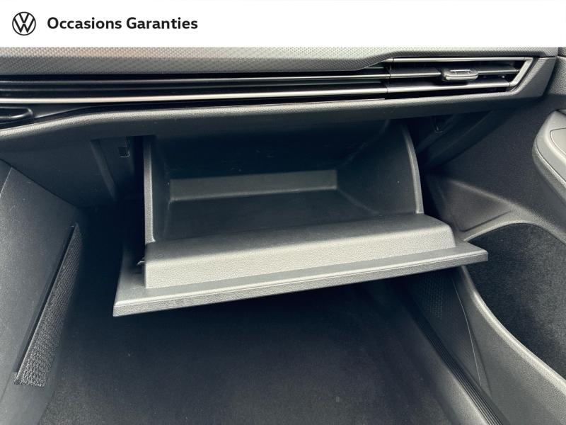 Voitures occasions VOLKSWAGEN GOLF Active Clermont-Ferrand