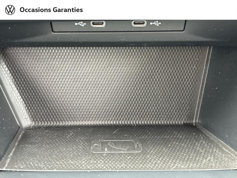 Voitures occasions VOLKSWAGEN GOLF Active Clermont-Ferrand