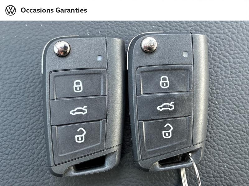 Voitures occasions VOLKSWAGEN TAIGO R-Line Clermont-Ferrand