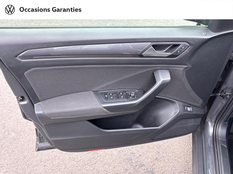 Voitures occasions VOLKSWAGEN T-ROC Carat Clermont-Ferrand