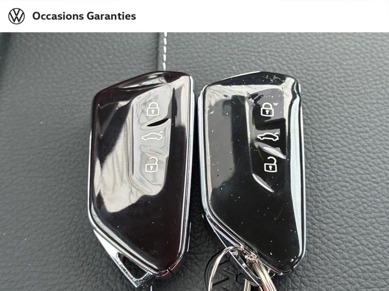 Voitures occasions VOLKSWAGEN ID.4 Base Clermont-Ferrand