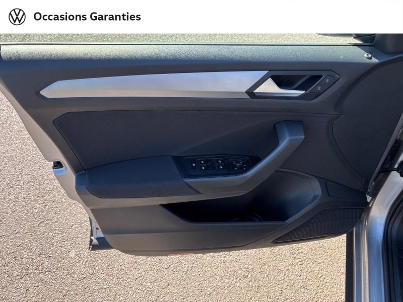 Voitures occasions VOLKSWAGEN T-ROC Life Clermont-Ferrand