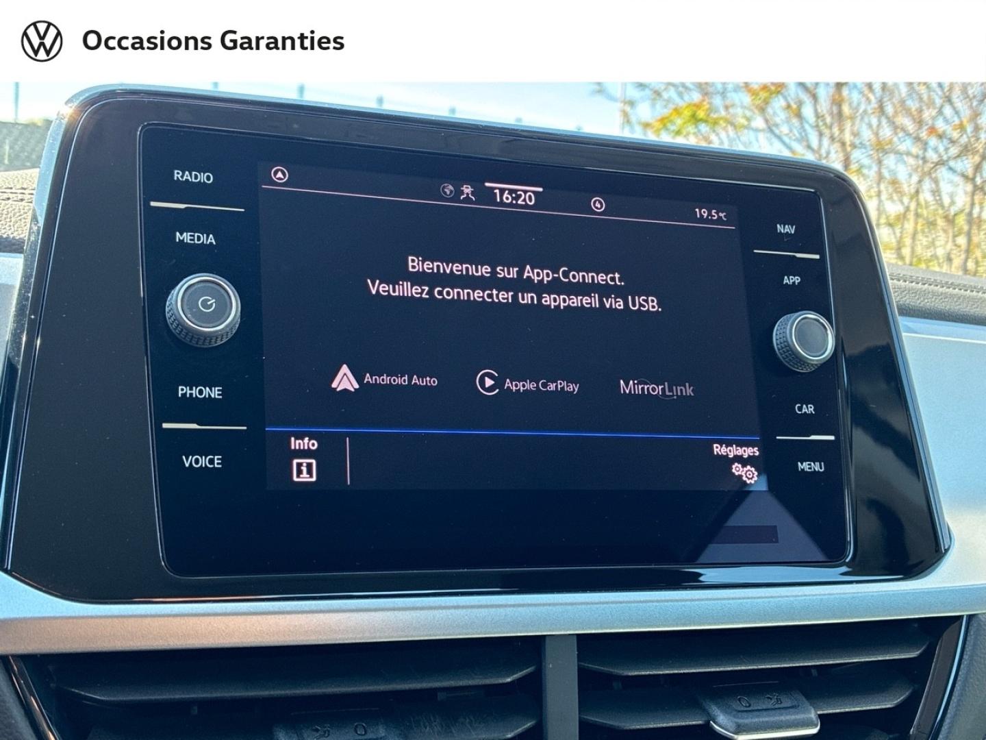 Voitures occasions VOLKSWAGEN T-ROC Life Clermont-Ferrand