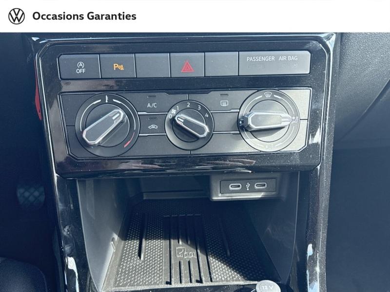 Voitures occasions VOLKSWAGEN T-CROSS Life Clermont-Ferrand