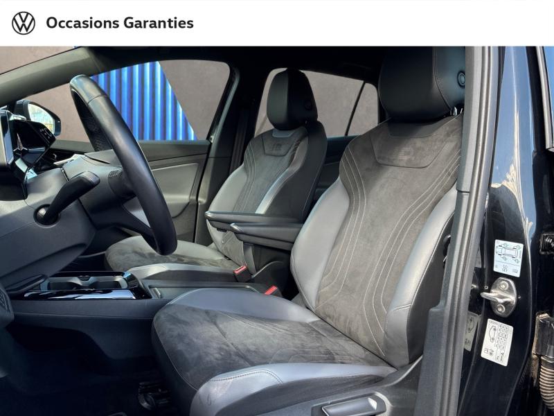 Voitures occasions VOLKSWAGEN ID.4 Base Clermont-Ferrand