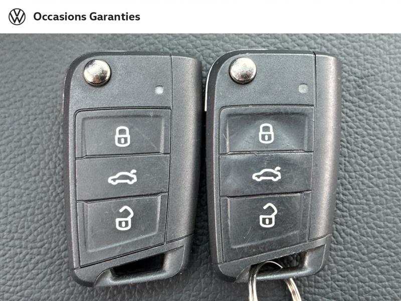 Voitures occasions VOLKSWAGEN T-CROSS R-Line Clermont-Ferrand