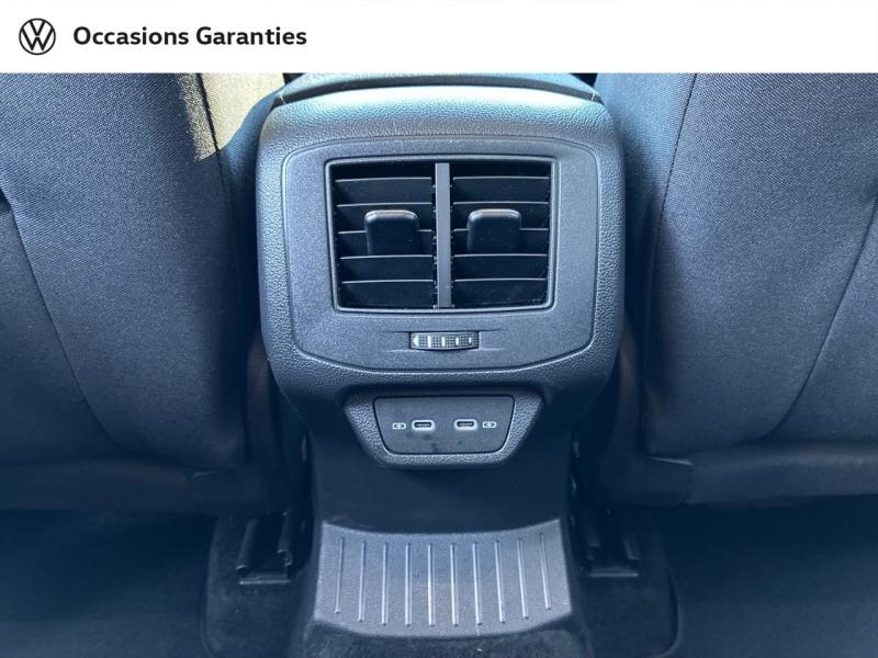 Voitures occasions VOLKSWAGEN T-ROC Active Clermont-Ferrand