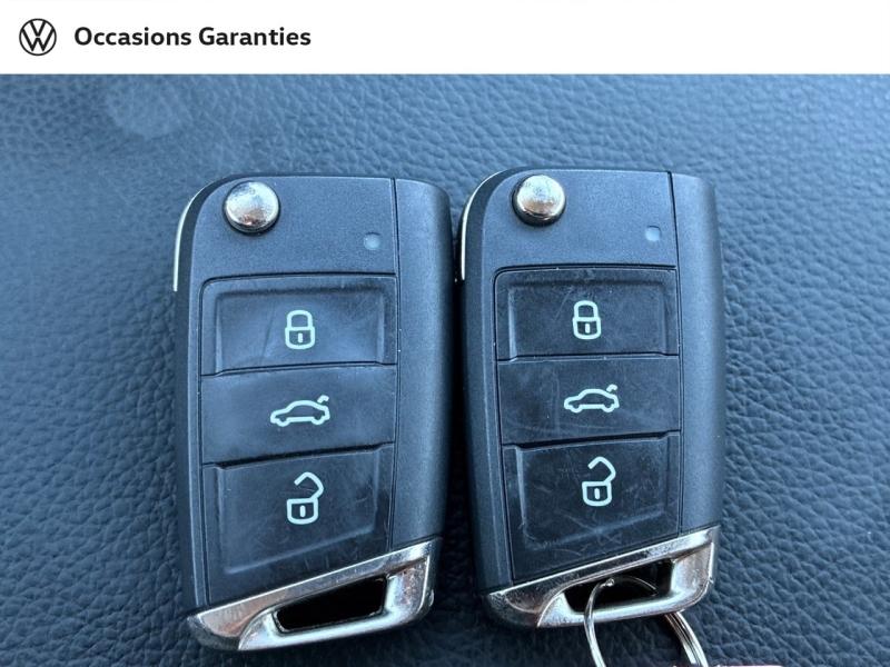 Voitures occasions VOLKSWAGEN T-ROC Active Clermont-Ferrand