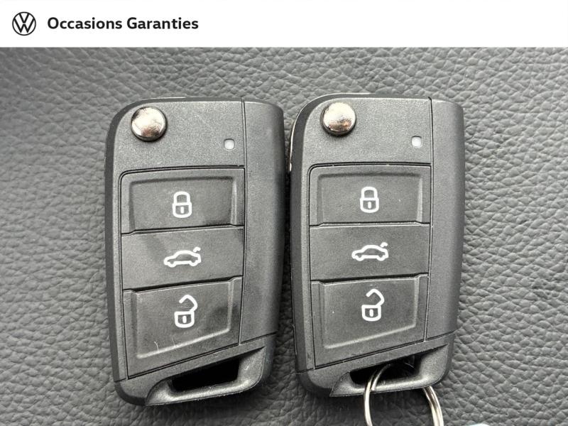 Voitures occasions VOLKSWAGEN T-CROSS R-Line Tech Clermont-Ferrand