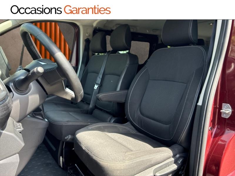 Voitures occasions RENAULT TRAFIC COMBI Intens Clermont-Ferrand